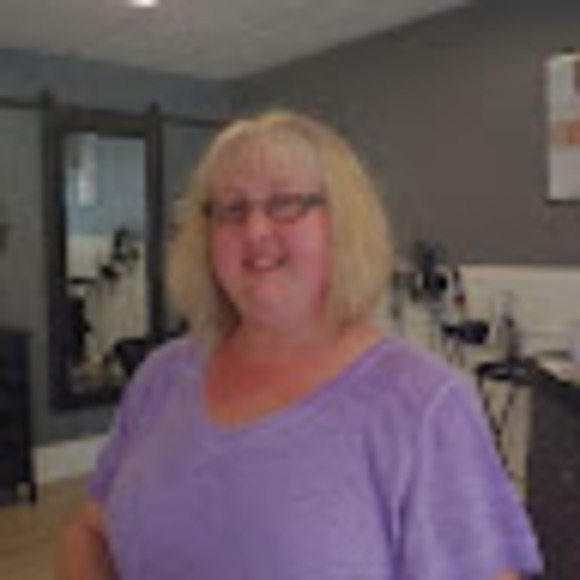 Meet your Posher, Erica - Picture 1 of 1